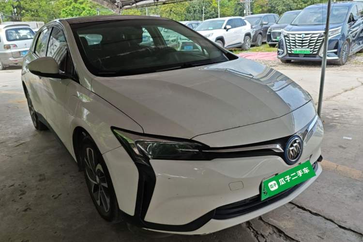 Used Buick Velite 6 2019 Connected & Smart Edition Front Right 45 Deg