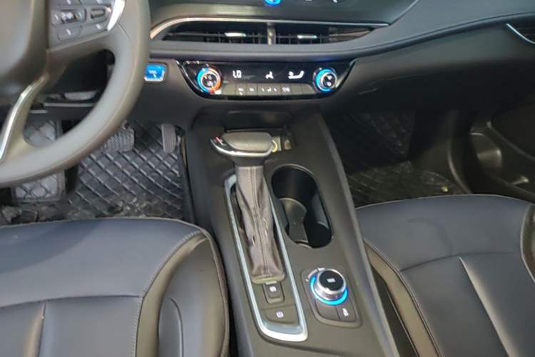 Used Buick Velite 6 2019 Connected Fashion Model Gear Lever