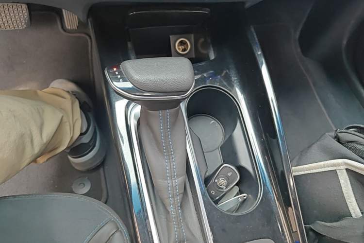 Used Buick Velite 6 2019 Connected & Smart Edition Gear Lever