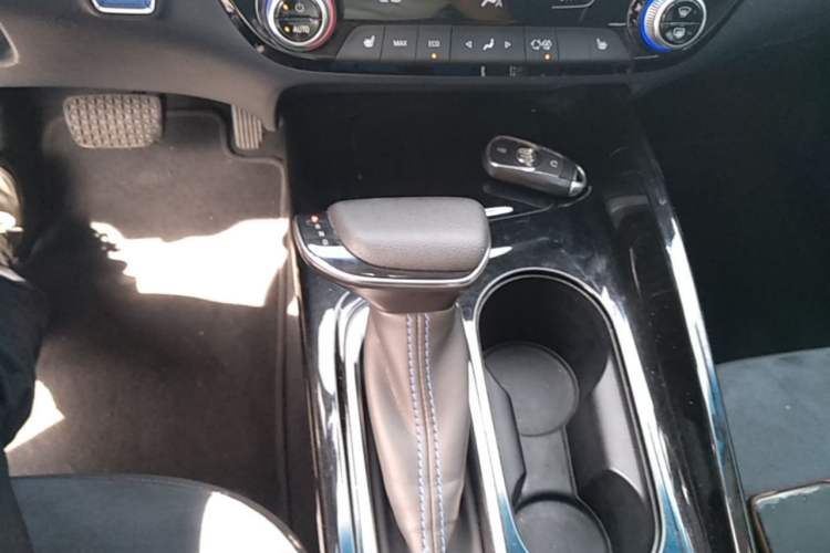 Used Buick Velite 6 2019 Connected & Smart Edition Gear Lever
