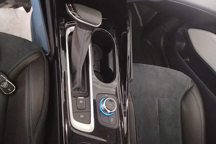 Used Buick Velite 6 2019 Connected & Smart Edition Gear Lever