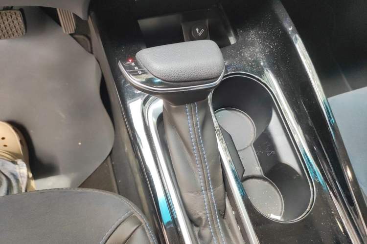 Used Buick Velite 6 2019 Connected & Smart Edition Gear Lever