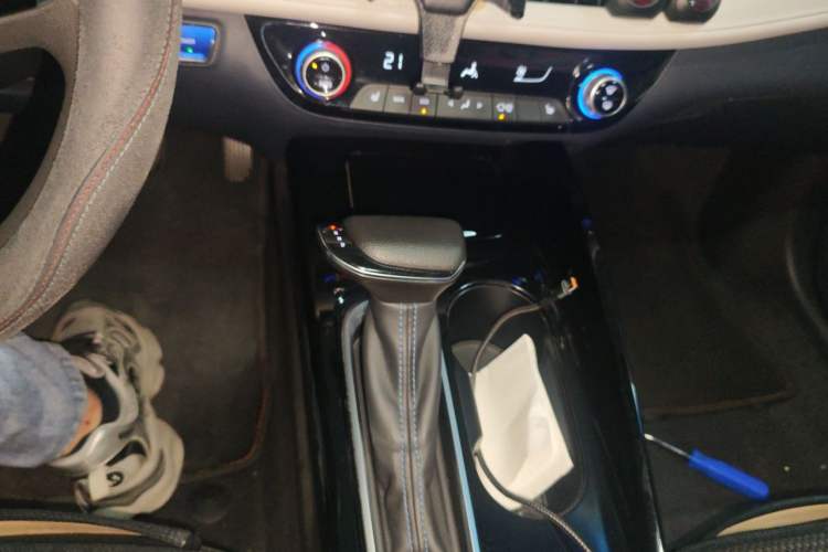 Used Buick Velite 6 2019 Connected & Smart Edition Gear Lever