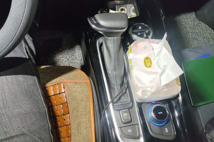 Used Buick Velite 6 2019 Connected & Smart Edition Gear Lever
