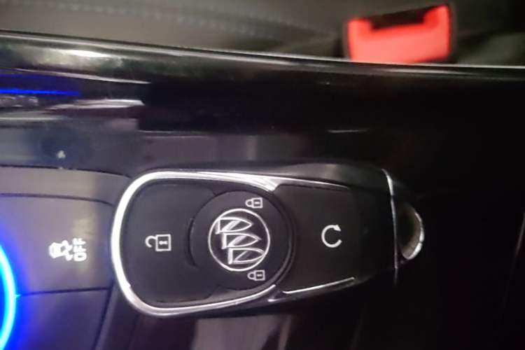 Used Buick Velite 6 2019 Connected & Smart Edition Interior 1