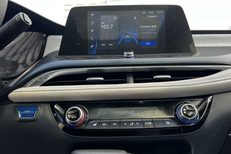 Used Buick Velite 6 2019 Connected & Smart Edition Interior 2