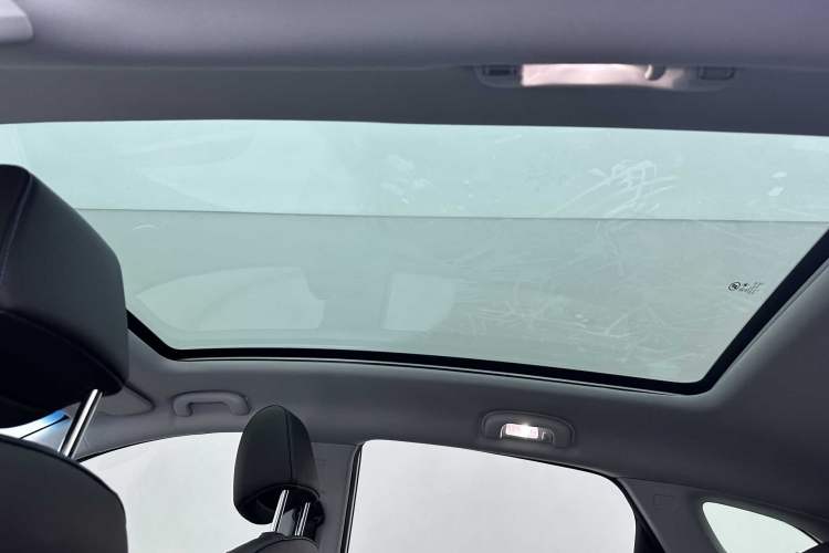 Used Buick Velite 6 2019 Connected & Smart Edition Interior 3