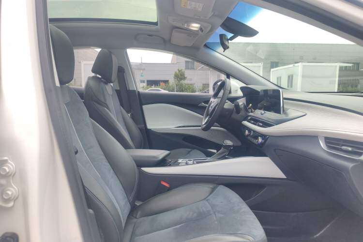 Used Buick Velite 6 2019 Connected & Smart Edition Interior 4