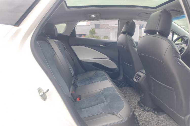 Used Buick Velite 6 2019 Connected & Smart Edition Interior 6
