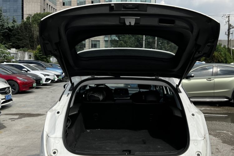 Used Buick Velite 6 2019 Connected & Smart Edition Interior 7