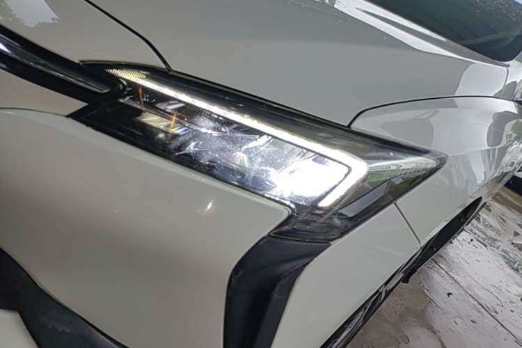 Used Buick Velite 6 2019 Connected Fashion Model Left Front Headlight