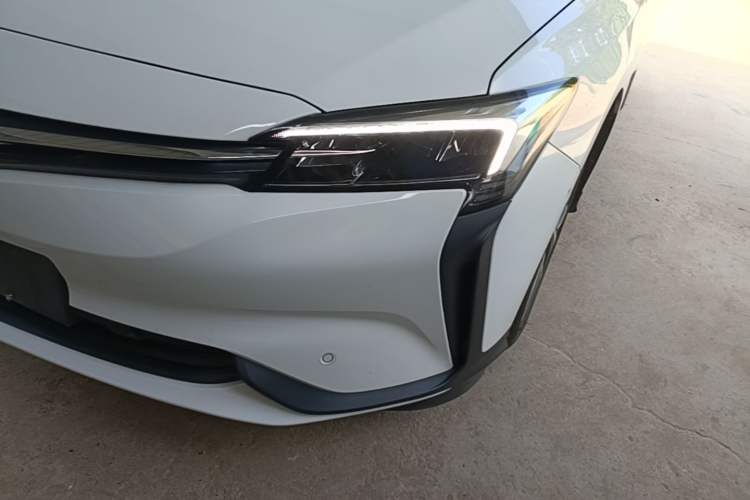 Used Buick Velite 6 2019 Connected & Smart Left Front Headlight