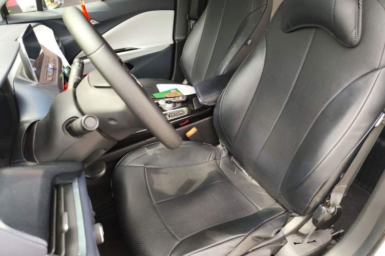 Used Buick Velite 6 2019 Connected & Smart Edition Left Front Seat