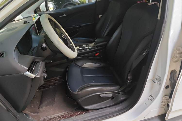 Used Buick Velite 6 2019 Connected Fashion Model Left Front Seat