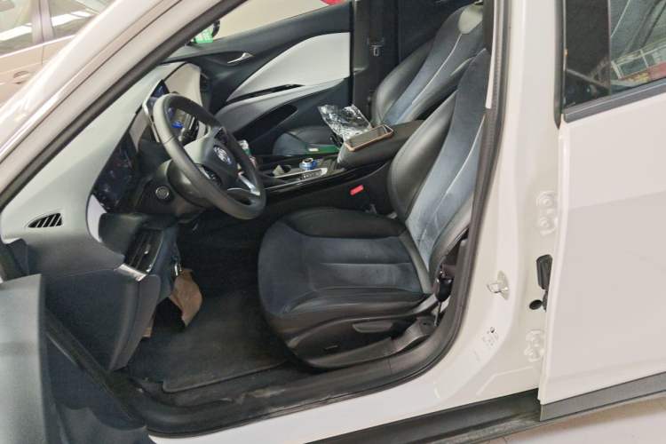 Used Buick Velite 6 2019 Connected & Smart Edition Left Front Seat