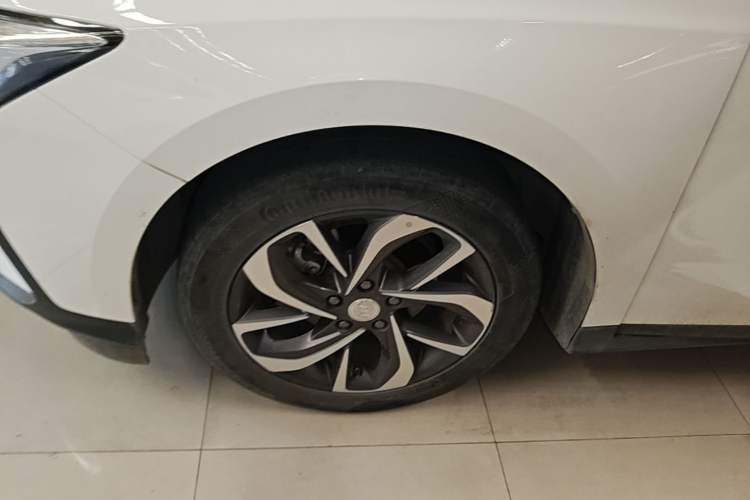 Used Buick Velite 6 2019 Connected & Smart Edition Left Front Wheel Hub
