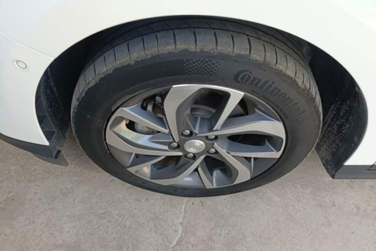 Used Buick Velite 6 2019 Connected & Smart Left Front Wheel Hub