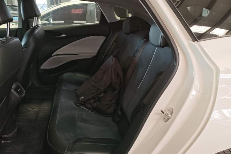 Used Buick Velite 6 2019 Connected & Smart Edition Left Rear Seat