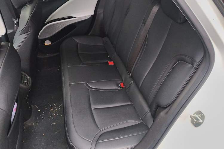 Used Buick Velite 6 2019 Connected & Smart Edition Left Rear Seat