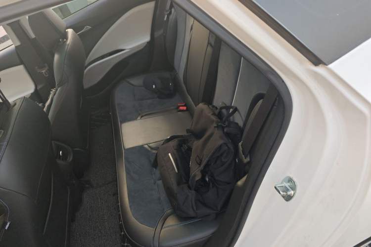 Used Buick Velite 6 2019 Connected & Smart Edition Left Rear Seat