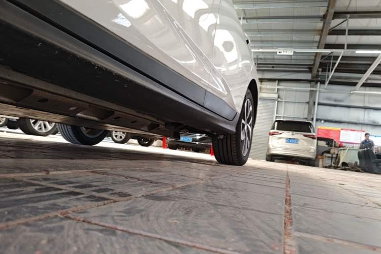 Used Buick Velite 6 2019 Connected & Smart Edition Left Side Sill