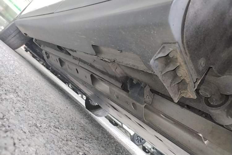 Used Buick Velite 6 2019 Connected & Smart Edition Left Side Sill