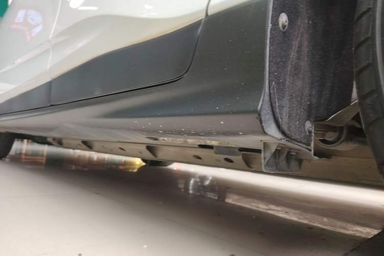Used Buick Velite 6 2019 Connected & Smart Edition Left Side Sill