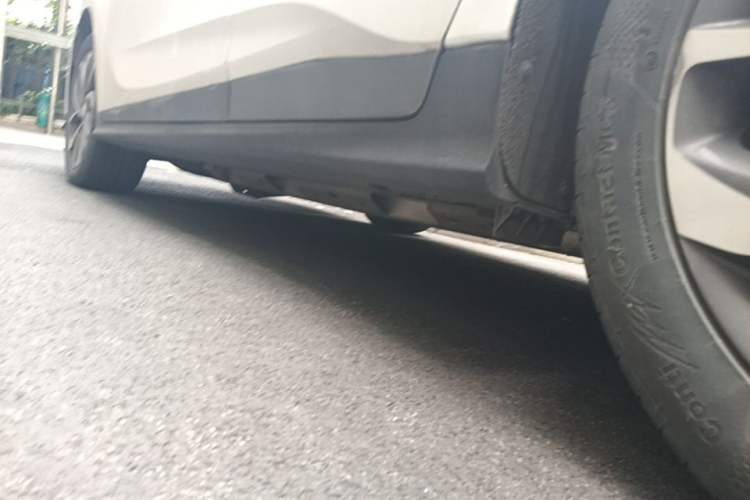 Used Buick Velite 6 2019 Connected & Smart Left Side Sill