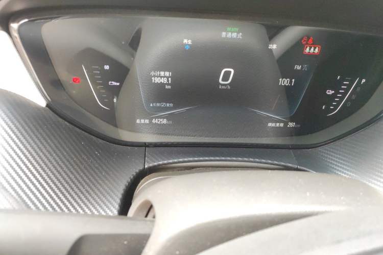 Used Buick Velite 6 2019 Connected & Smart Edition Odometer Close Up