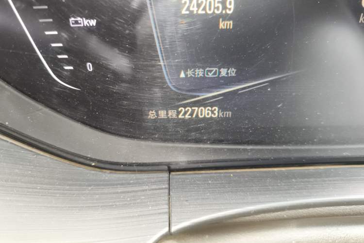 Used Buick Velite 6 2019 Connected Fashion Model Odometer Close Up