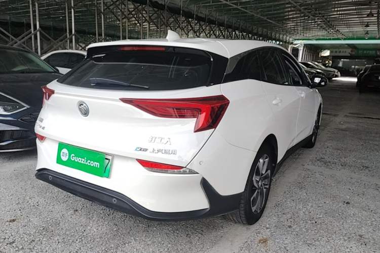 Used Buick Velite 6 2019 Connected & Smart Edition Rear Right 45 Deg