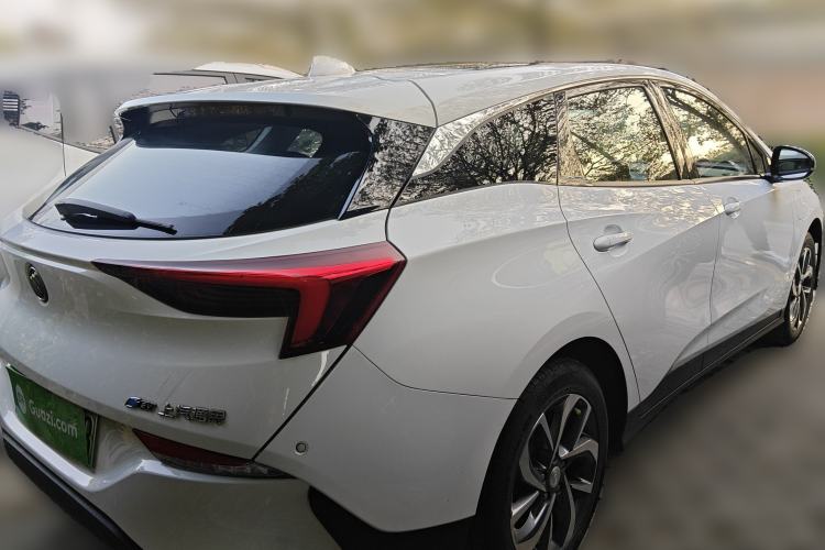 Used Buick Velite 6 2019 Connected & Smart Edition Rear Right 45 Deg