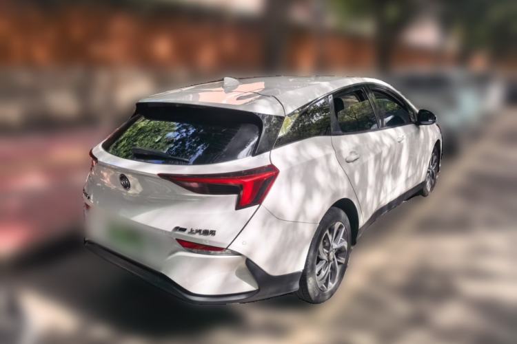 Used Buick Velite 6 2019 Connected Fashion Model Rear Right 45 Deg