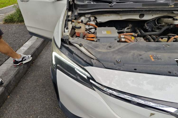Used Buick Velite 6 2019 Connected Fashion Model Right Front Headlight