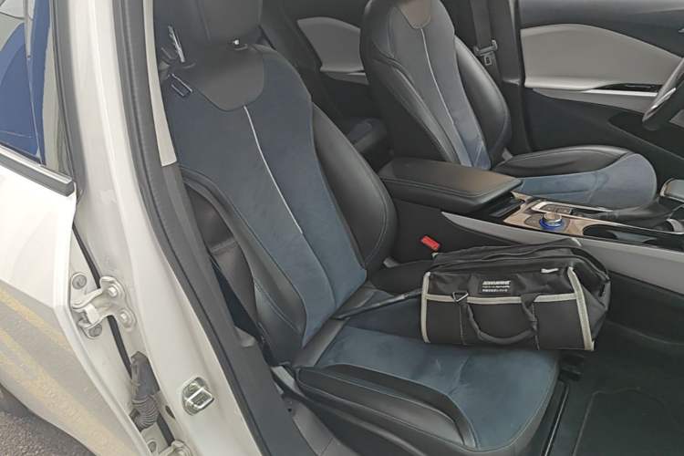 Used Buick Velite 6 2019 Connected & Smart Edition Right Front Seat