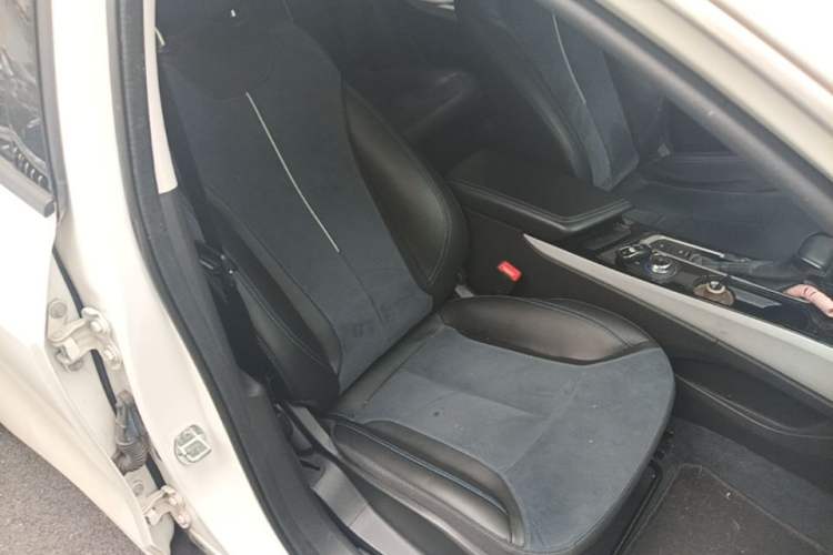 Used Buick Velite 6 2019 Connected & Smart Right Front Seat