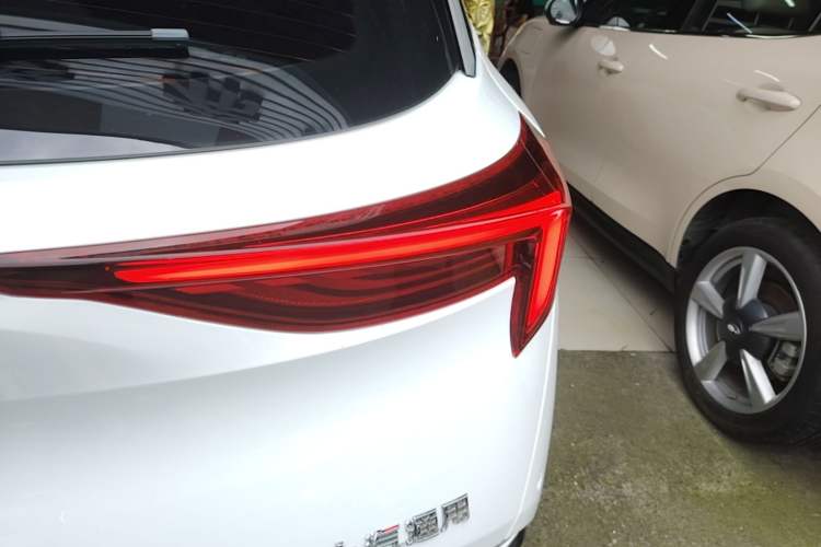 Used Buick Velite 6 2019 Connected & Smart Edition Right Rear Taillight