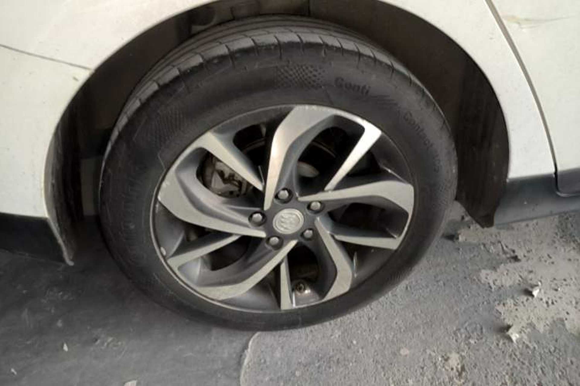 Used Buick Velite 6 2019 Connected Fashion Model Right Rear Wheel Hub