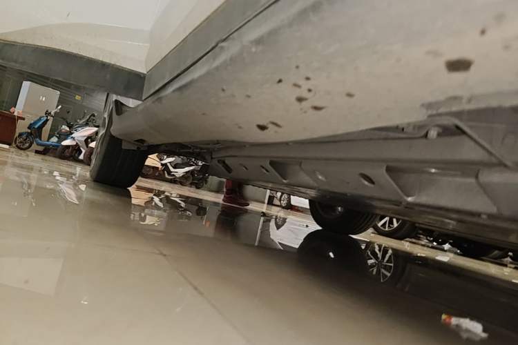 Used Buick Velite 6 2019 Connected & Smart Edition Right Side Sill