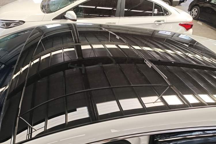 Used Buick Velite 6 2019 Connected & Smart Edition Roof