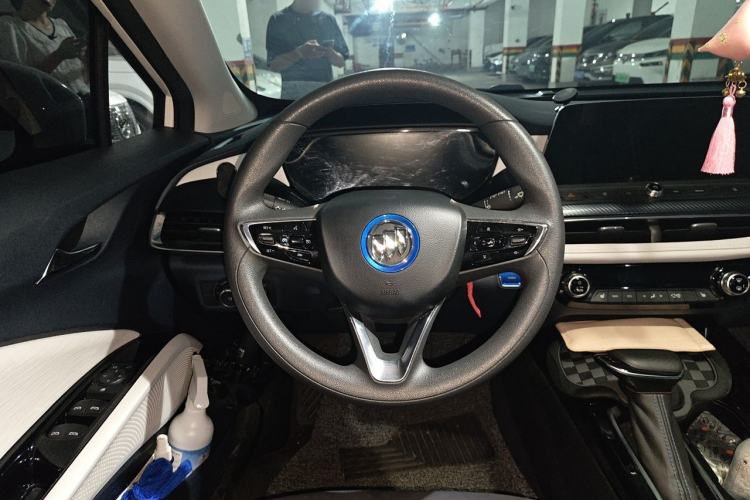 Used Buick Velite 6 2019 Connected & Smart Edition Steering Wheel