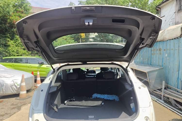 Used Buick Velite 6 2019 Connected & Smart Edition Trunk