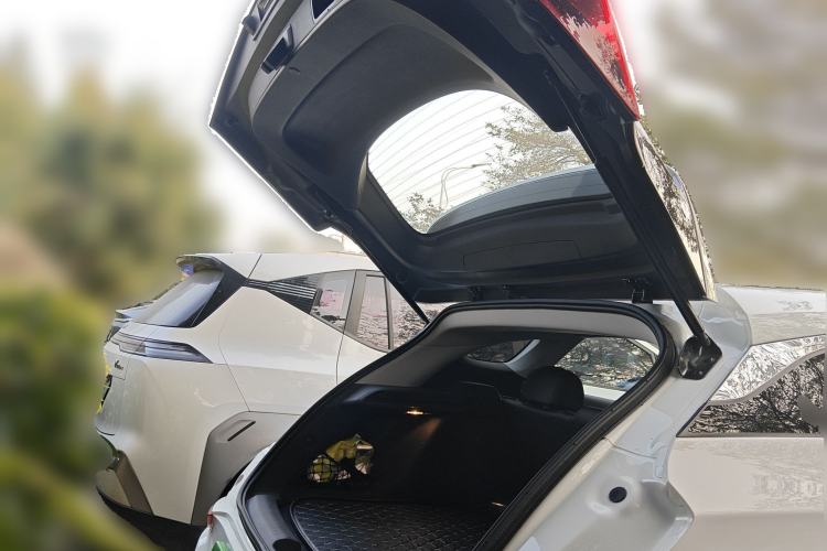 Used Buick Velite 6 2019 Connected & Smart Edition Trunk