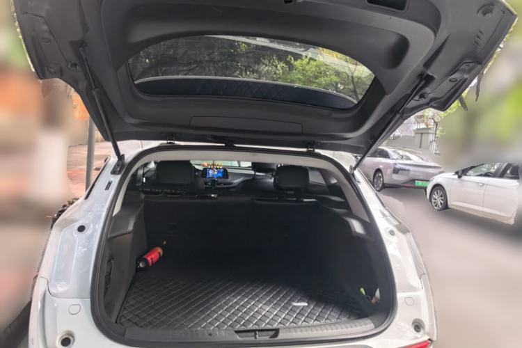 Used Buick Velite 6 2019 Connected Fashion Model Trunk