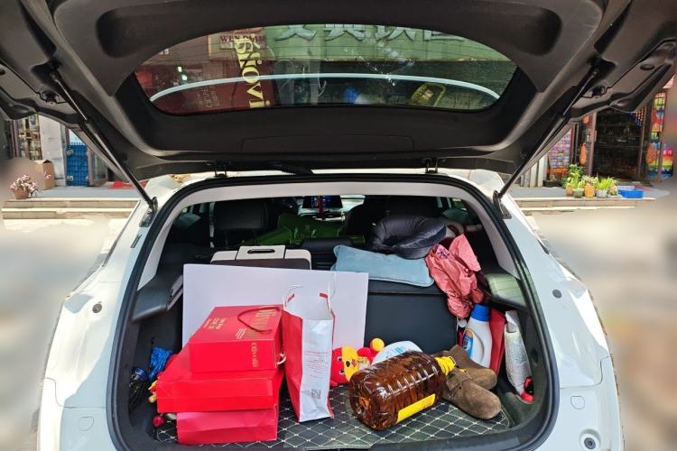 Used Buick Velite 6 2019 Connected & Smart Edition Trunk