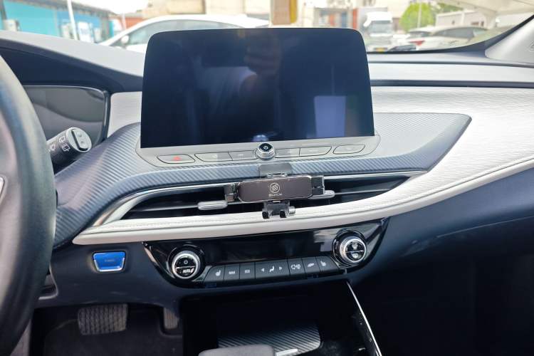 Used Buick Velite 6 2020 Plug-in Hybrid Connected Smart Model Audio And AC Panel