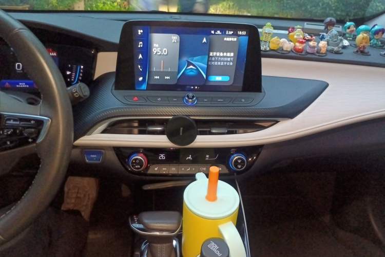 Used Buick Velite 6 2020 Plug-in Hybrid Connected Smart Model Audio And AC Panel