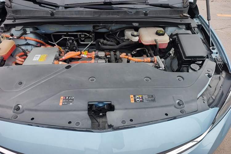 Used Buick Velite 6 2020 Connected Smart PLUS Engine Bay
