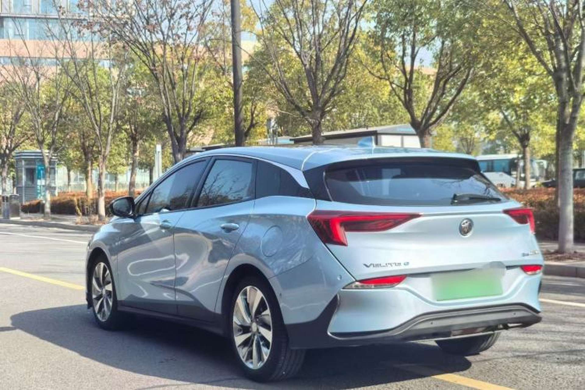 Used Buick Velite 6 2020 Plug-in Hybrid Connected Smart Model Exterior 4