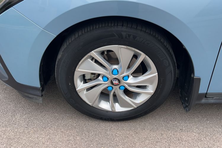 Used Buick Velite 6 2020 Plug-in Hybrid Connected Fashion Model Exterior 4